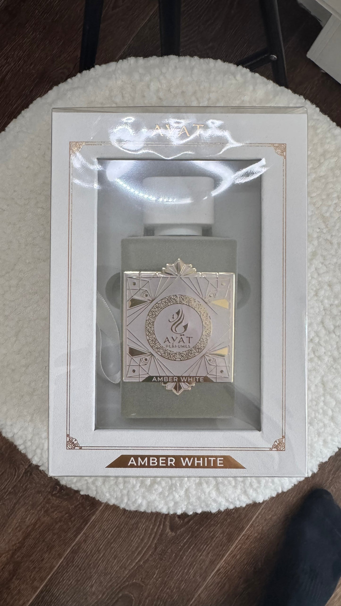 Ayat - AMBER WHITE
