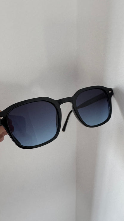 Lunette - dark and blue